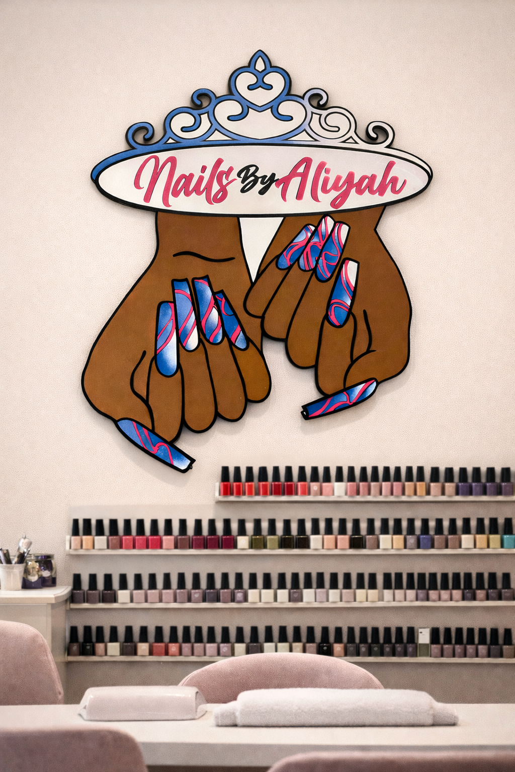 CUSTOM LOGO & WALL SIGNS